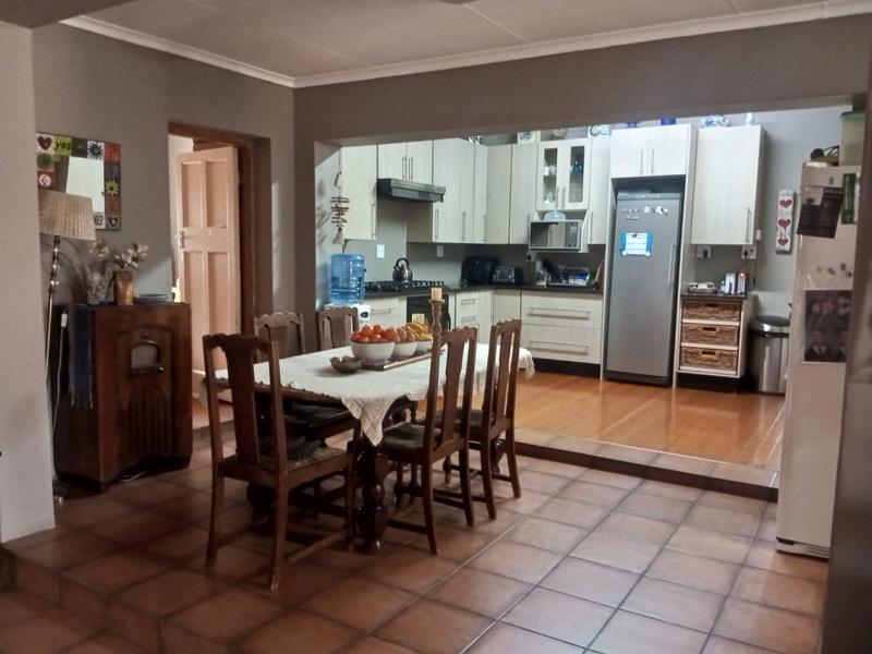 4 Bedroom Property for Sale in Selection Park Gauteng