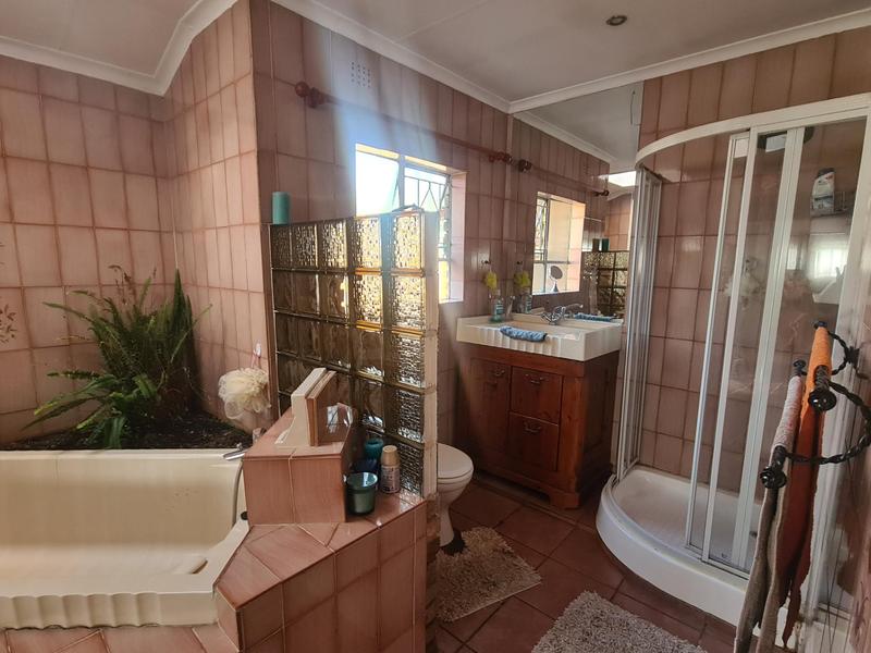 5 Bedroom Property for Sale in Dalpark Ext 1 Gauteng