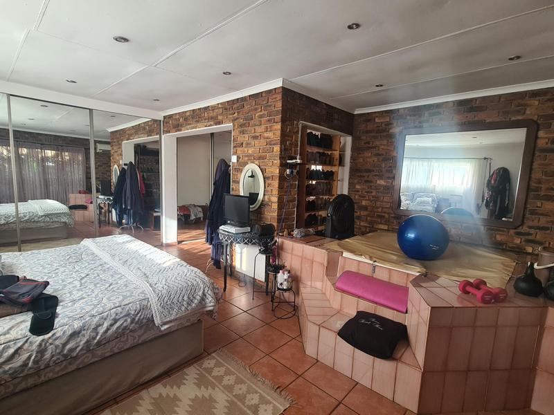 5 Bedroom Property for Sale in Dalpark Ext 1 Gauteng