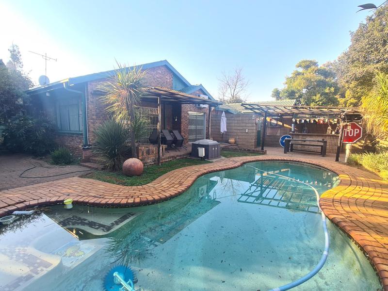 5 Bedroom Property for Sale in Dalpark Ext 1 Gauteng