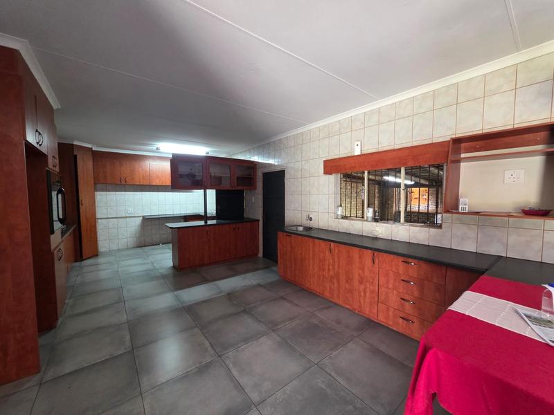 4 Bedroom Property for Sale in Rothdene Gauteng