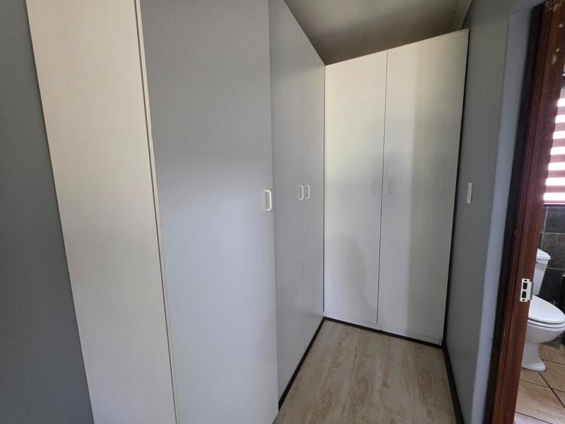 4 Bedroom Property for Sale in Rothdene Gauteng