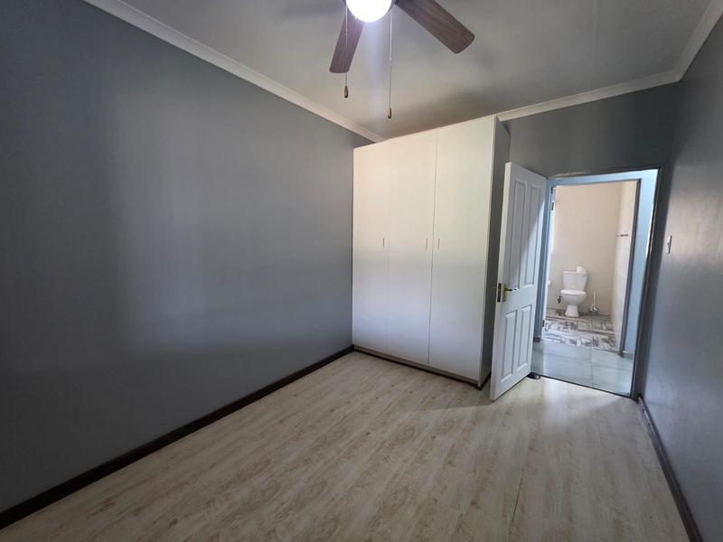 4 Bedroom Property for Sale in Rothdene Gauteng