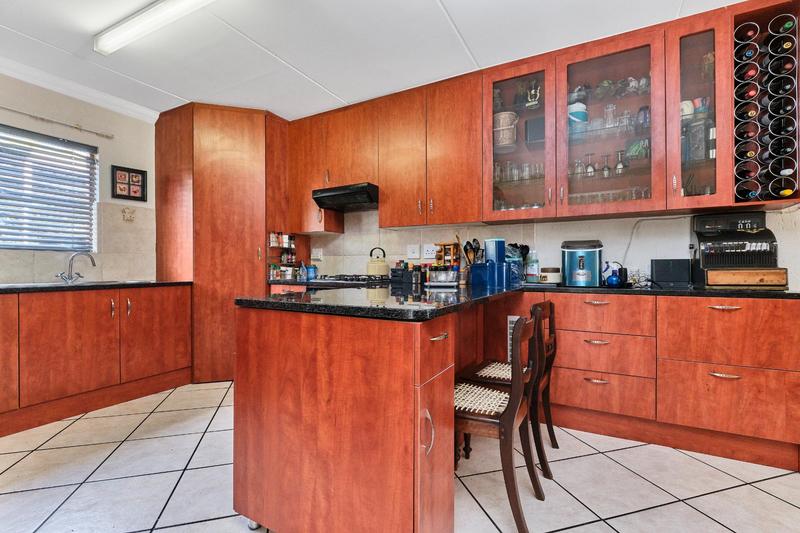2 Bedroom Property for Sale in Paulshof Gauteng