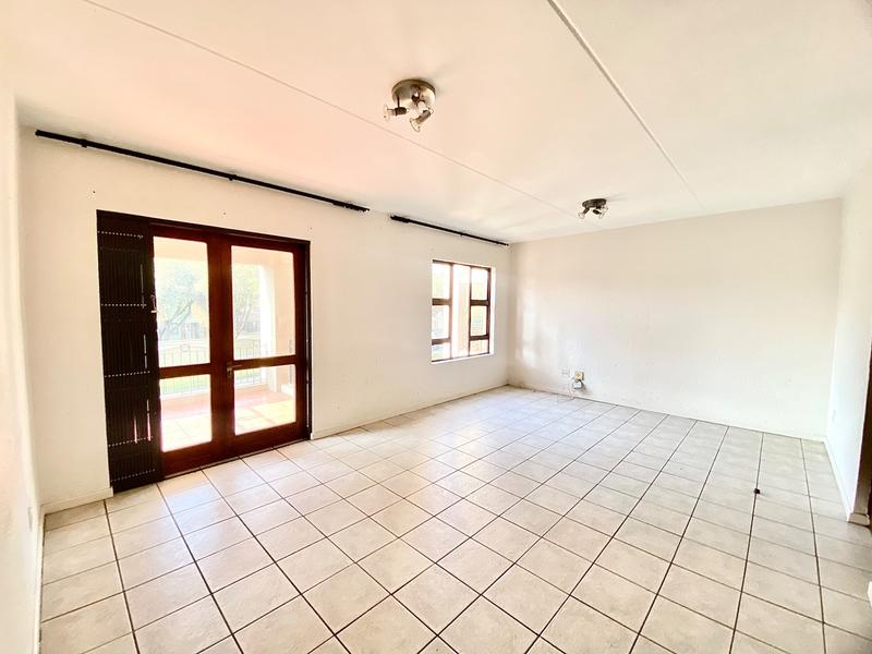 To Let 2 Bedroom Property for Rent in Pineslopes Gauteng