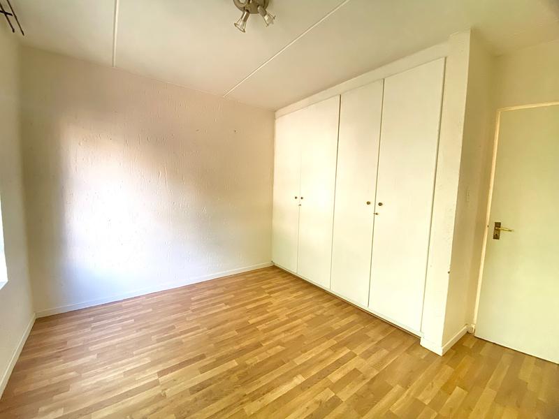 To Let 2 Bedroom Property for Rent in Pineslopes Gauteng