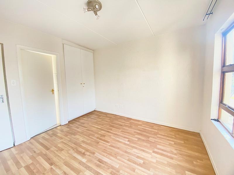 To Let 2 Bedroom Property for Rent in Pineslopes Gauteng