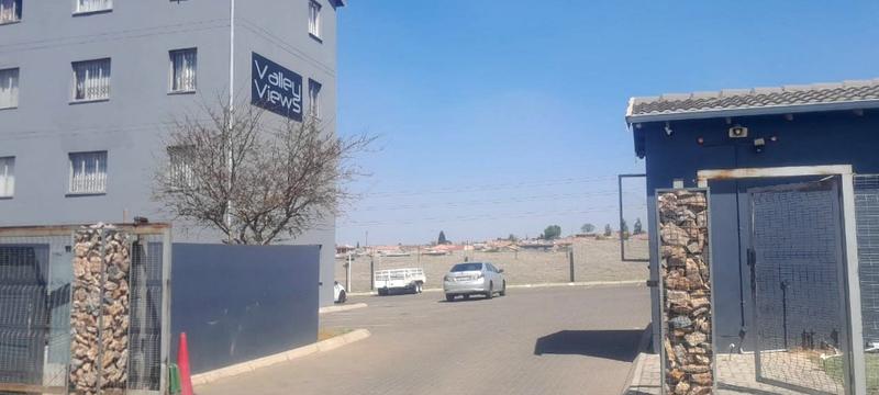 2 Bedroom Property for Sale in Fleurhof Gauteng