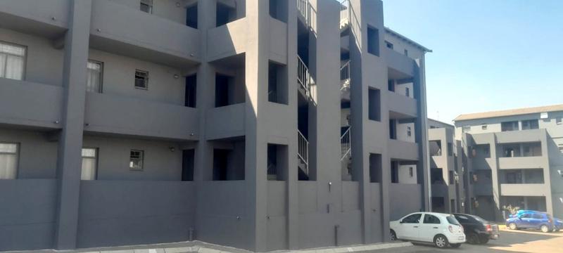 2 Bedroom Property for Sale in Fleurhof Gauteng