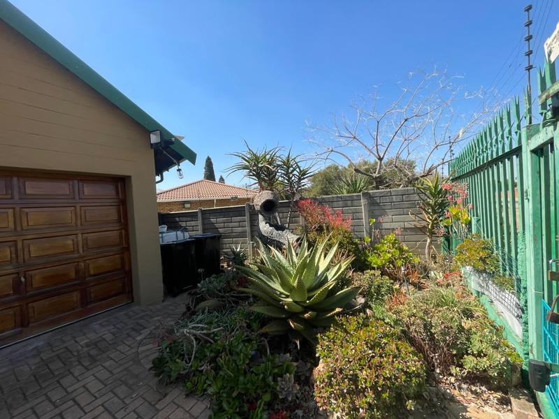 4 Bedroom Property for Sale in Rynfield Gauteng