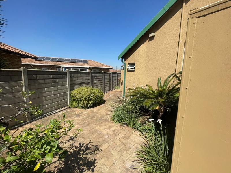 4 Bedroom Property for Sale in Rynfield Gauteng