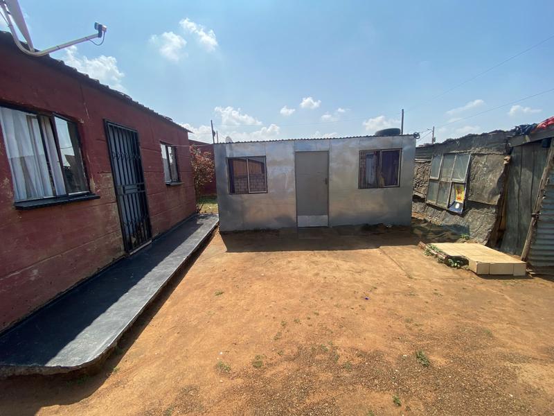 2 Bedroom Property for Sale in Katlehong South Gauteng