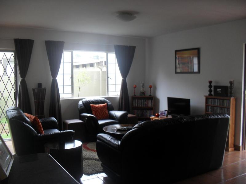 To Let 3 Bedroom Property for Rent in North Riding Gauteng