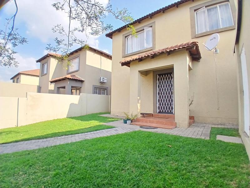 To Let 3 Bedroom Property for Rent in North Riding Gauteng