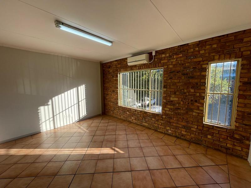 To Let Commercial Property for Rent in Hennopspark Gauteng
