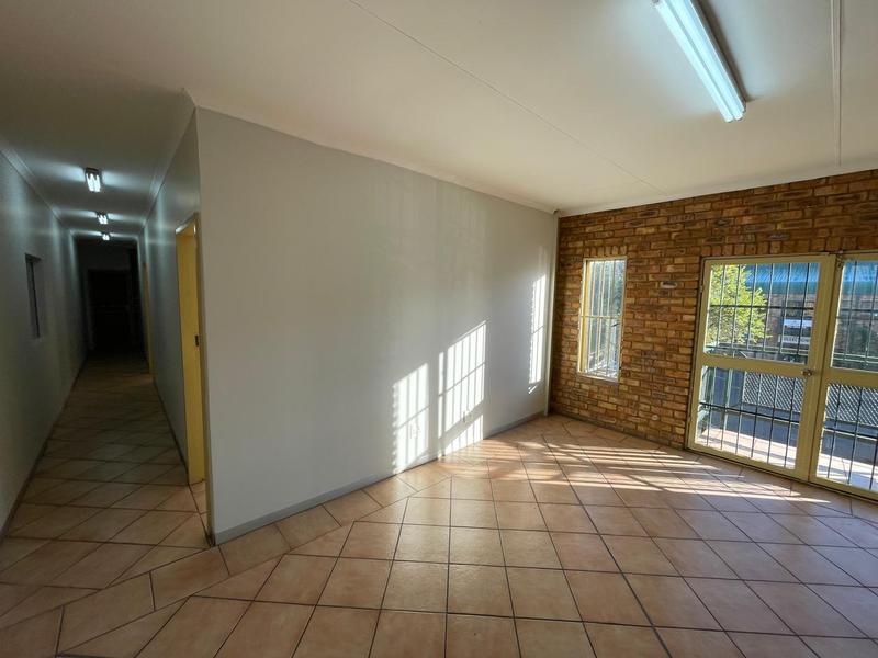 To Let Commercial Property for Rent in Hennopspark Gauteng