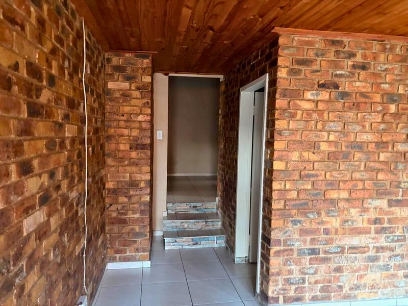 To Let 2 Bedroom Property for Rent in Birchleigh Gauteng