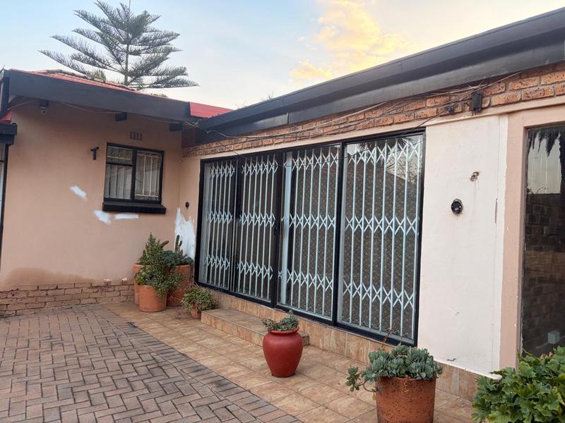 To Let 2 Bedroom Property for Rent in Birchleigh Gauteng