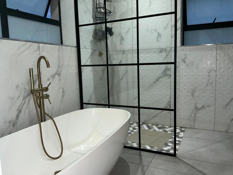 4 Bedroom Property for Sale in Midstream Heights Gauteng