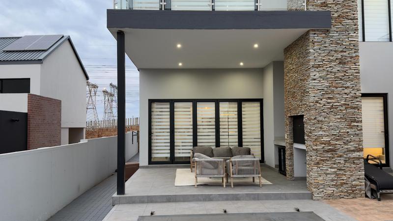 4 Bedroom Property for Sale in Midstream Heights Gauteng
