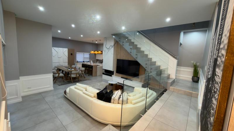 4 Bedroom Property for Sale in Midstream Heights Gauteng