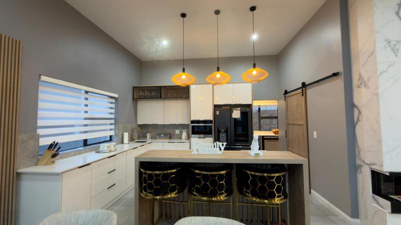 4 Bedroom Property for Sale in Midstream Heights Gauteng