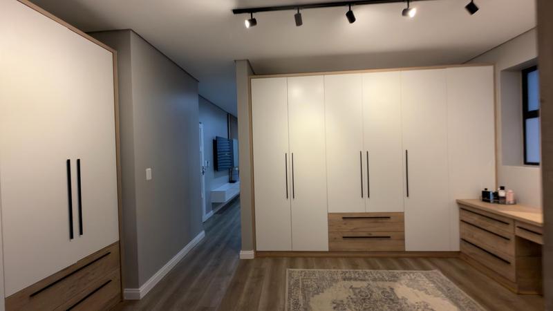 4 Bedroom Property for Sale in Midstream Heights Gauteng