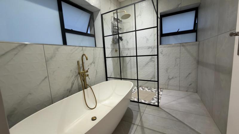 4 Bedroom Property for Sale in Midstream Heights Gauteng