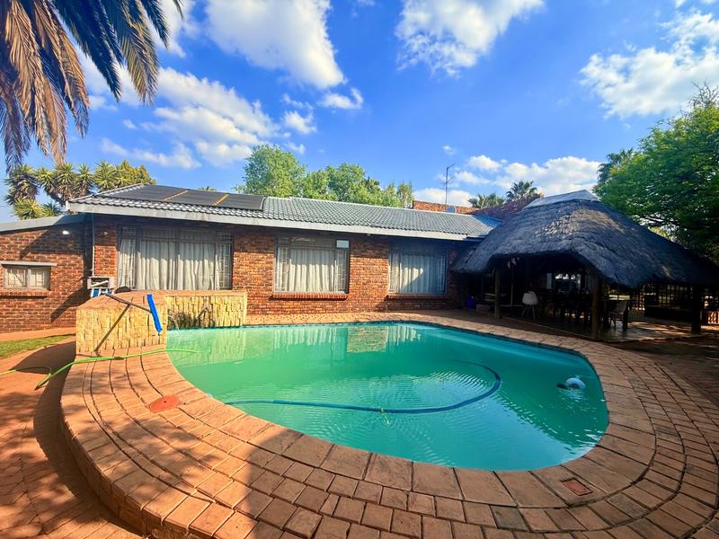 3 Bedroom Property for Sale in Vanderbijlpark SE 4 Gauteng