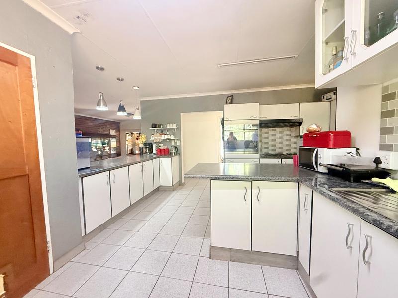 3 Bedroom Property for Sale in Vanderbijlpark SE 4 Gauteng