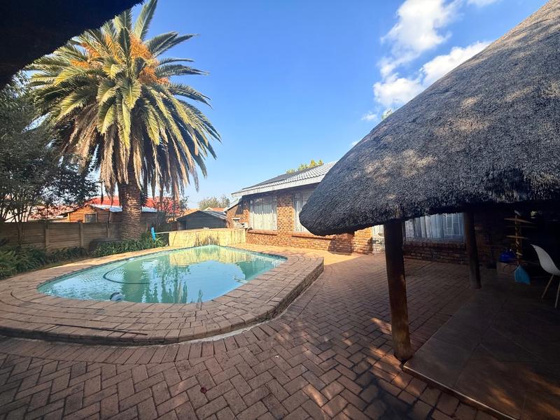 3 Bedroom Property for Sale in Vanderbijlpark SE 4 Gauteng