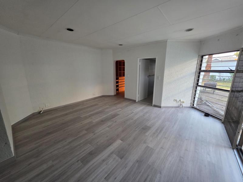 4 Bedroom Property for Sale in Sandhurst Gauteng