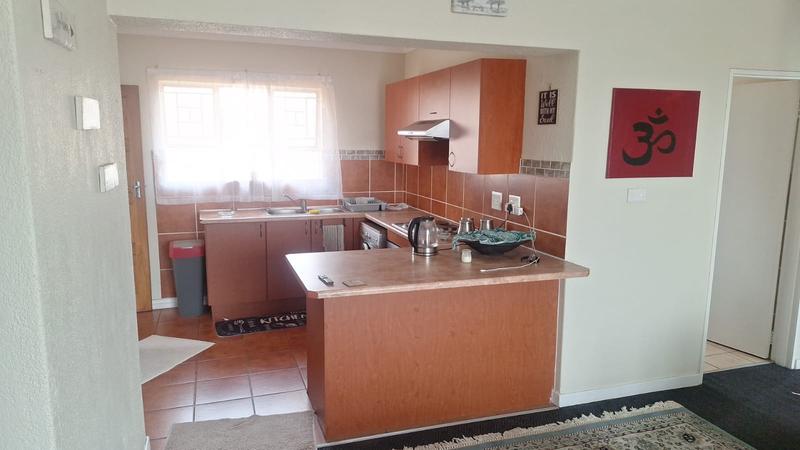 To Let 2 Bedroom Property for Rent in Fairland Gauteng