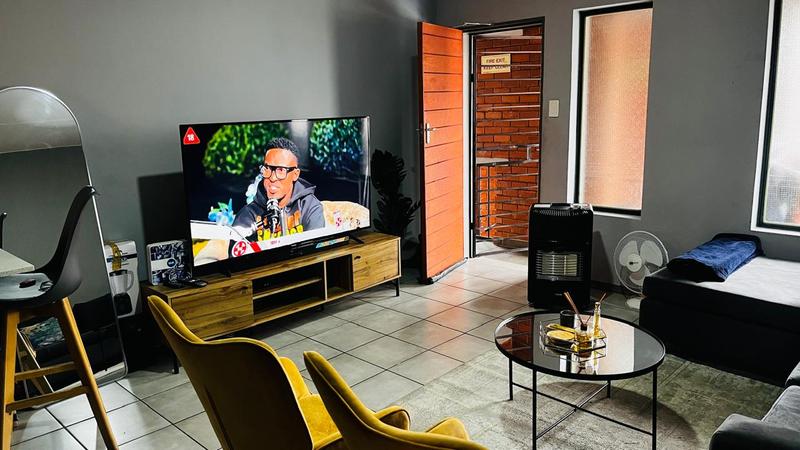 To Let 2 Bedroom Property for Rent in Witpoortjie Gauteng