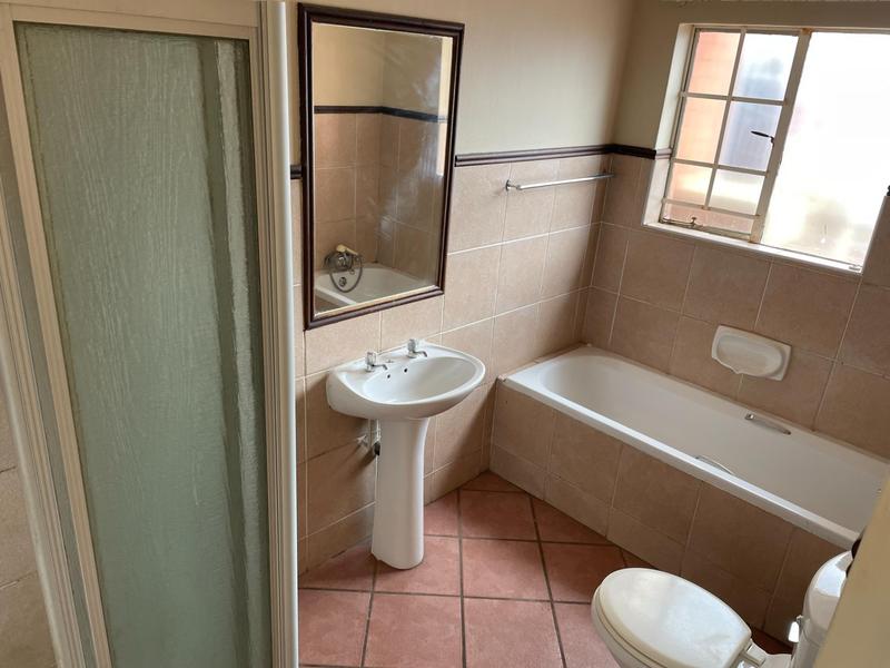 To Let 2 Bedroom Property for Rent in Mooikloof Ridge Gauteng