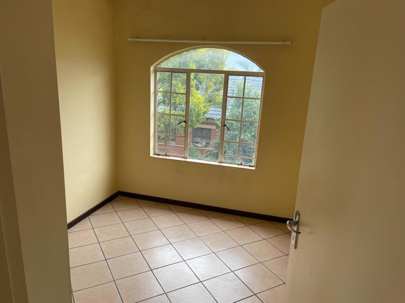 To Let 2 Bedroom Property for Rent in Mooikloof Ridge Gauteng