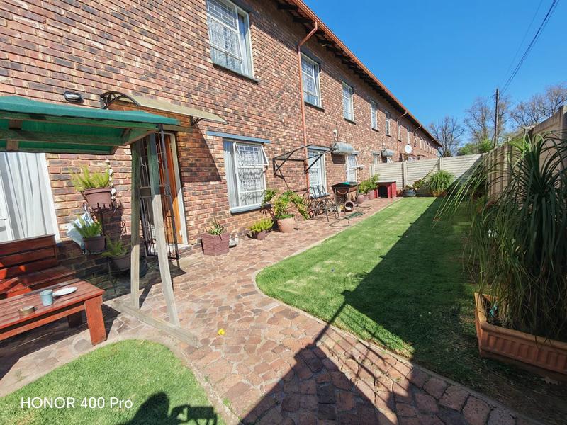 To Let 3 Bedroom Property for Rent in Strubenvale Gauteng