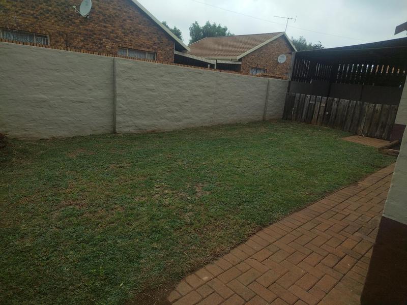 To Let 3 Bedroom Property for Rent in Randfontein Gauteng
