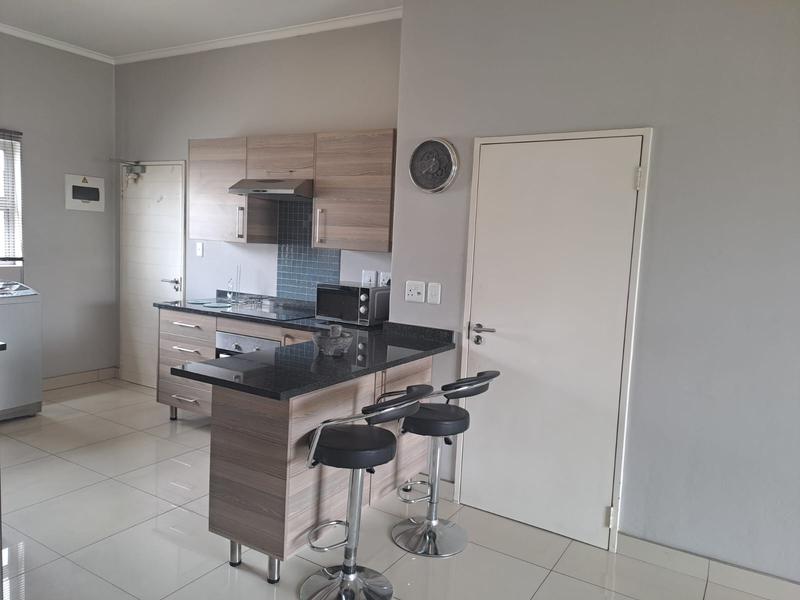 To Let 2 Bedroom Property for Rent in Blue Hills Gauteng