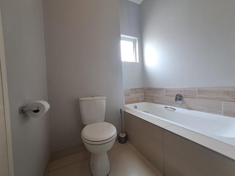To Let 2 Bedroom Property for Rent in Blue Hills Gauteng