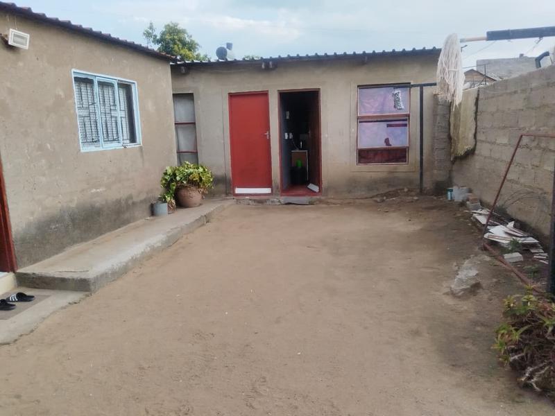 8 Bedroom Property for Sale in Olievenhoutbosch Gauteng