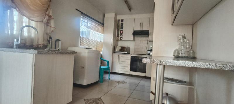 4 Bedroom Property for Sale in Elandspoort Gauteng