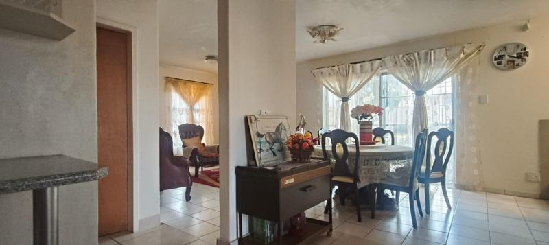 4 Bedroom Property for Sale in Elandspoort Gauteng