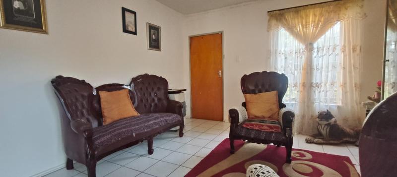 4 Bedroom Property for Sale in Elandspoort Gauteng