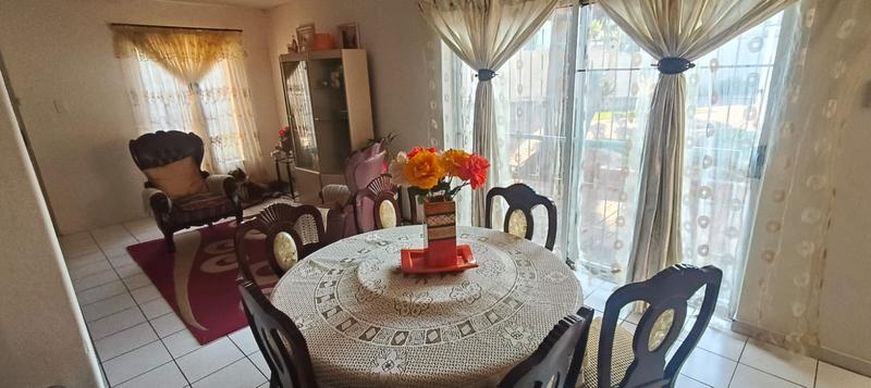 4 Bedroom Property for Sale in Elandspoort Gauteng