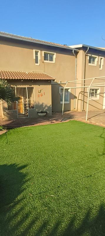 4 Bedroom Property for Sale in Elandspoort Gauteng