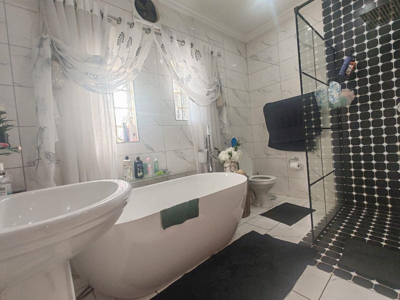 3 Bedroom Property for Sale in Pretoria Gardens Gauteng