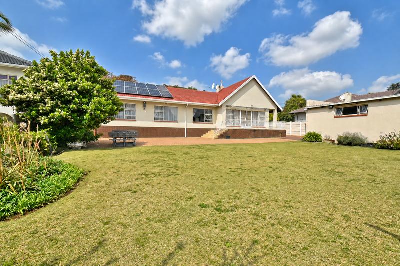 5 Bedroom Property for Sale in Glenanda Gauteng