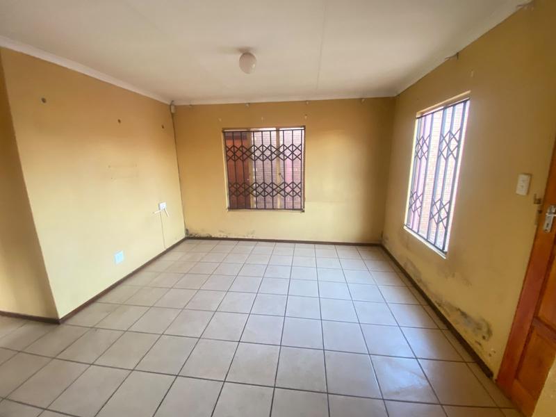 3 Bedroom Property for Sale in Protea Glen Gauteng