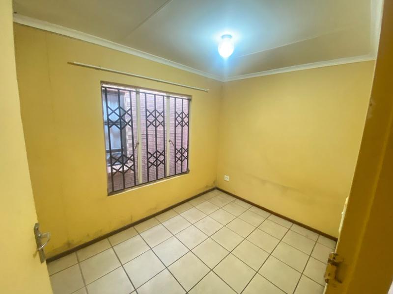 3 Bedroom Property for Sale in Protea Glen Gauteng